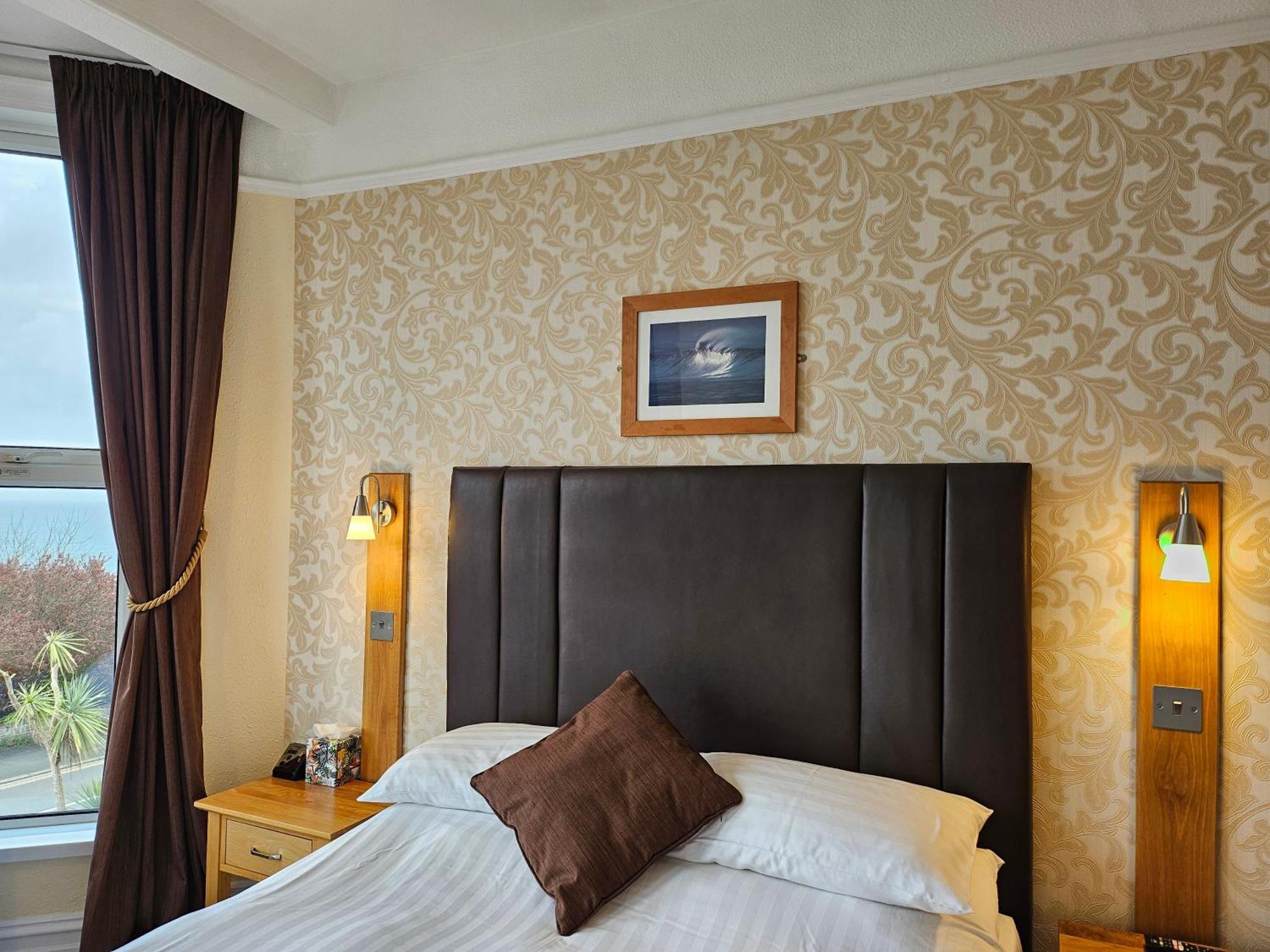 Geckos Rest Bed & Breakfast Newquay  Exterior photo